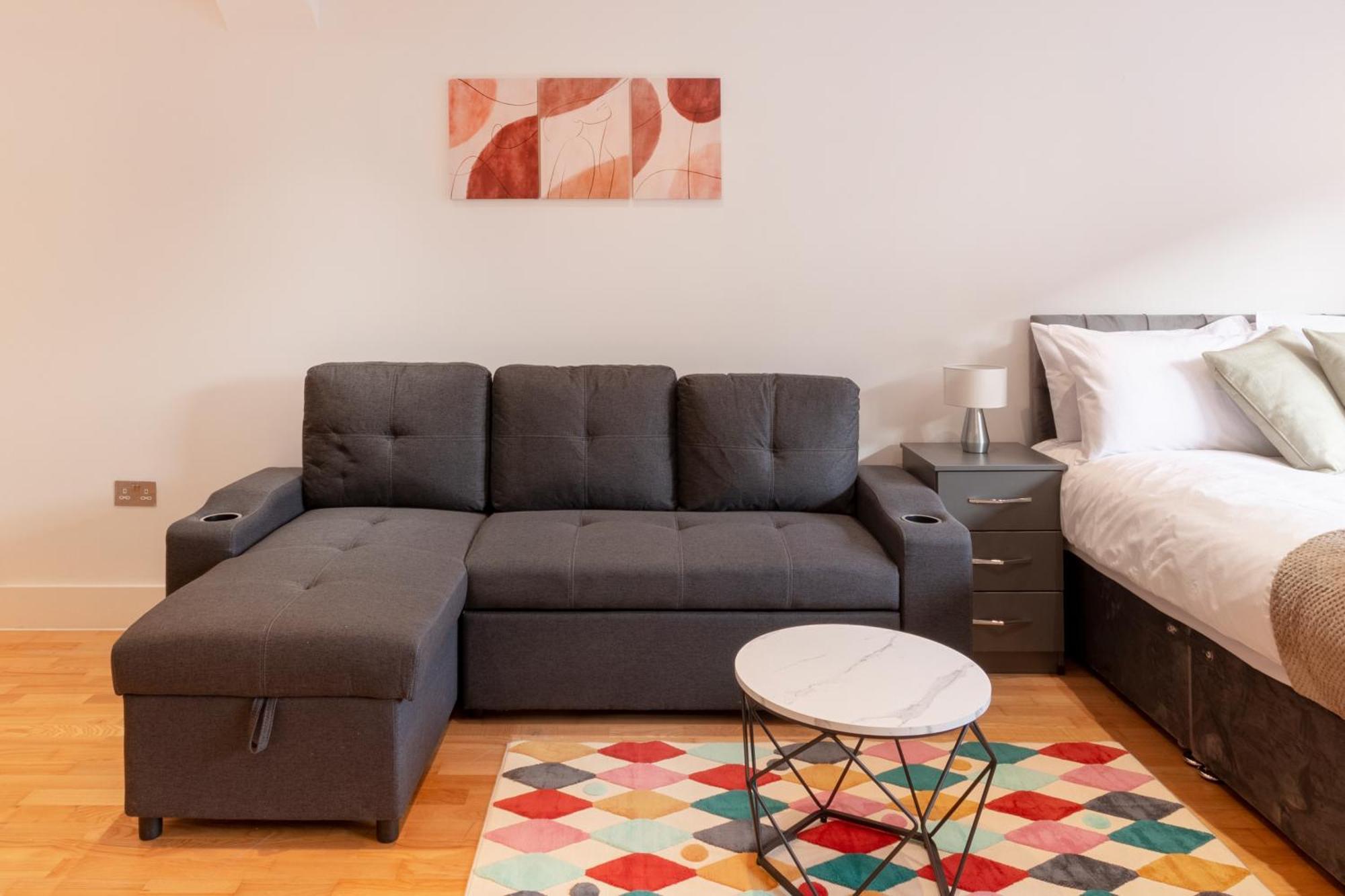 Charming Flat In Kingston Kt2, London Kingston upon Thames (Greater London)
